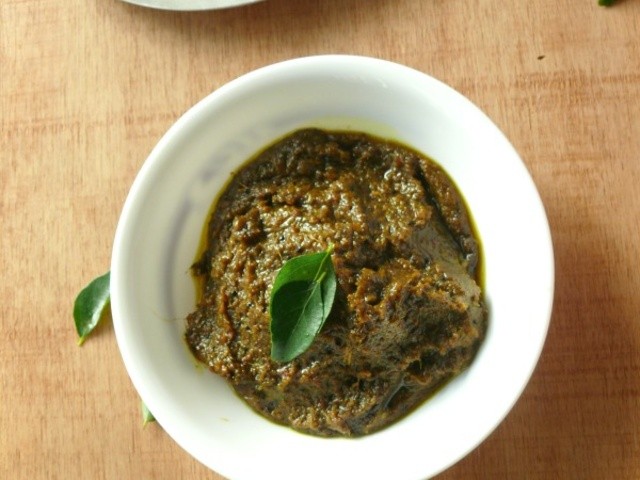 Curry Leaves Garlic Gojju