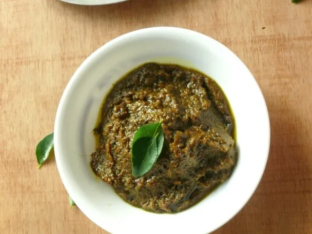 Curry Leaves Garlic Gojju